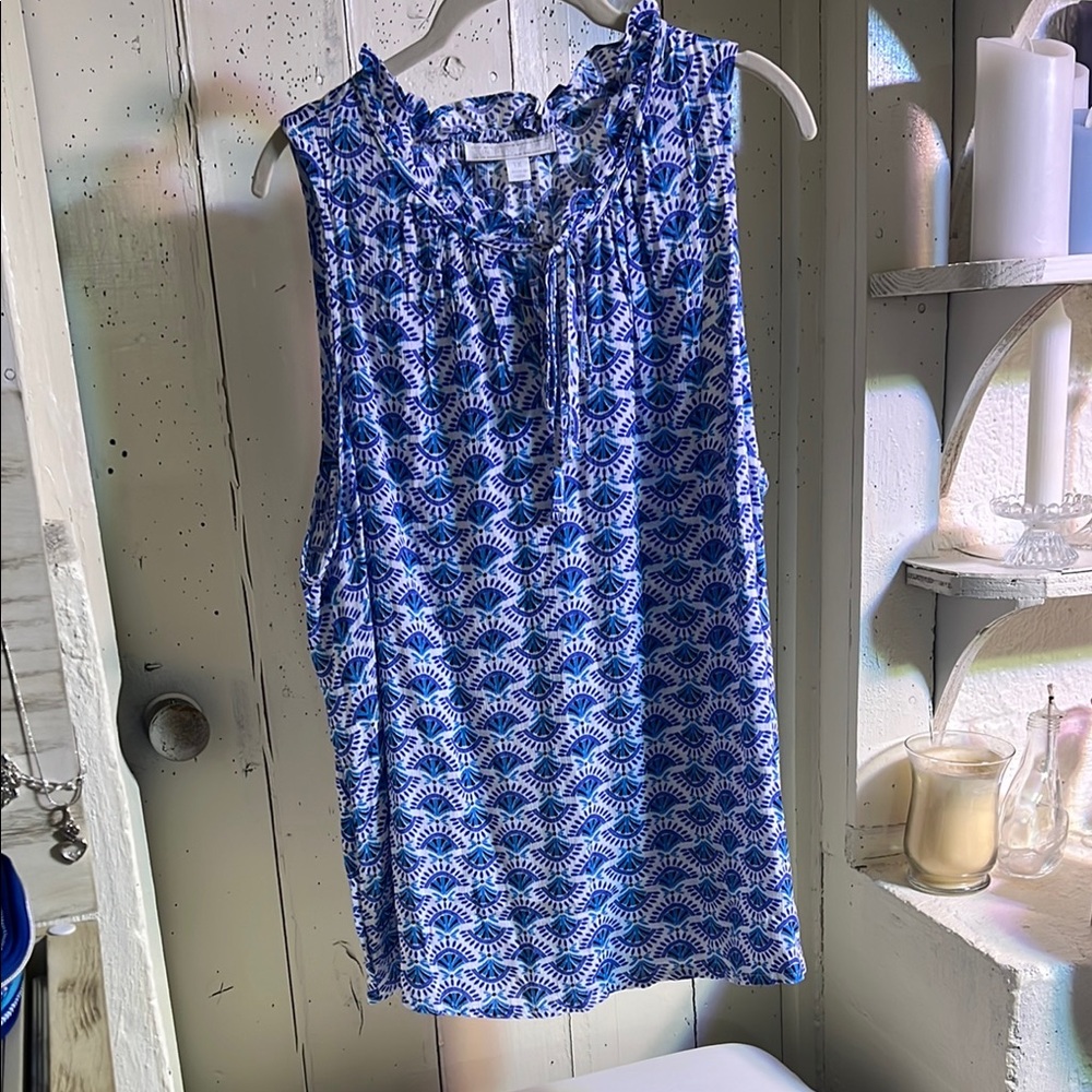 Blue Patterned Sleeveless Blouse